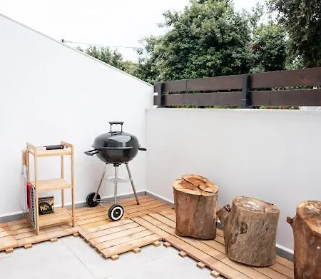 Doris Daire Rhodes City